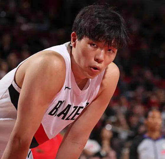 开云官网APP-杨瀚森爆发背后：主帅队友力挺，坐稳第二中锋？