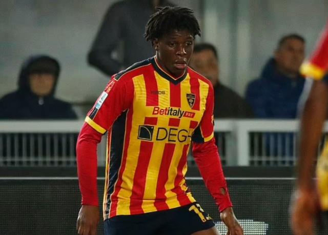 开云官方平台-曼联3500万敲定多尔久，意甲保级队出来个大救星？