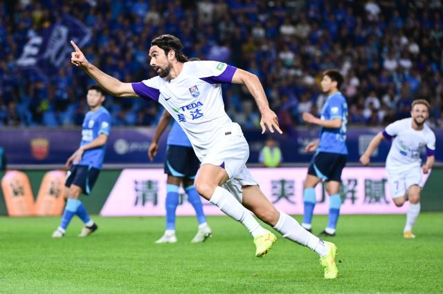 开云官方平台-【中超】孔帕尼奥戴帽阿代米造3球 津门虎4比2沧州