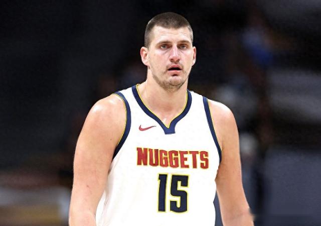 开云智能体验-独自带队轻取准三双 无解约基奇杀死MVP竞争悬念