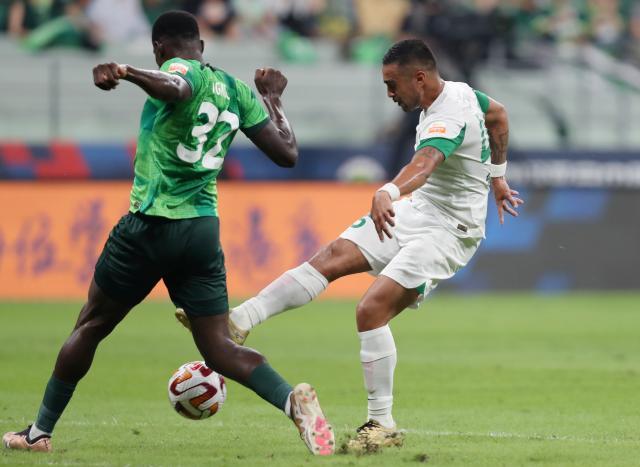 开云官方平台-从转会市场PK到亚冠赛场 浙江南征盼复制工体之作