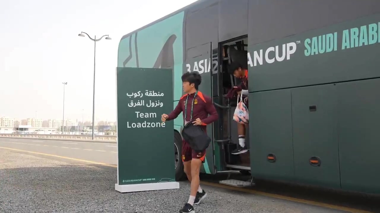 开云APP下载-李镇全：从上场第一分钟就不吝啬体能，每一分钟都把自己豁出去