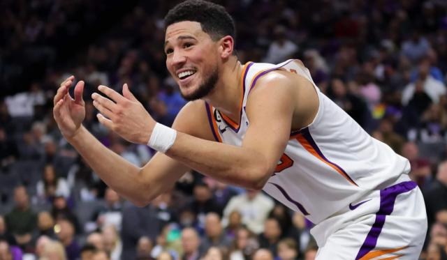 开云官方平台-风波不断仍旧领跑西部 布克已经看淡MVP荣誉