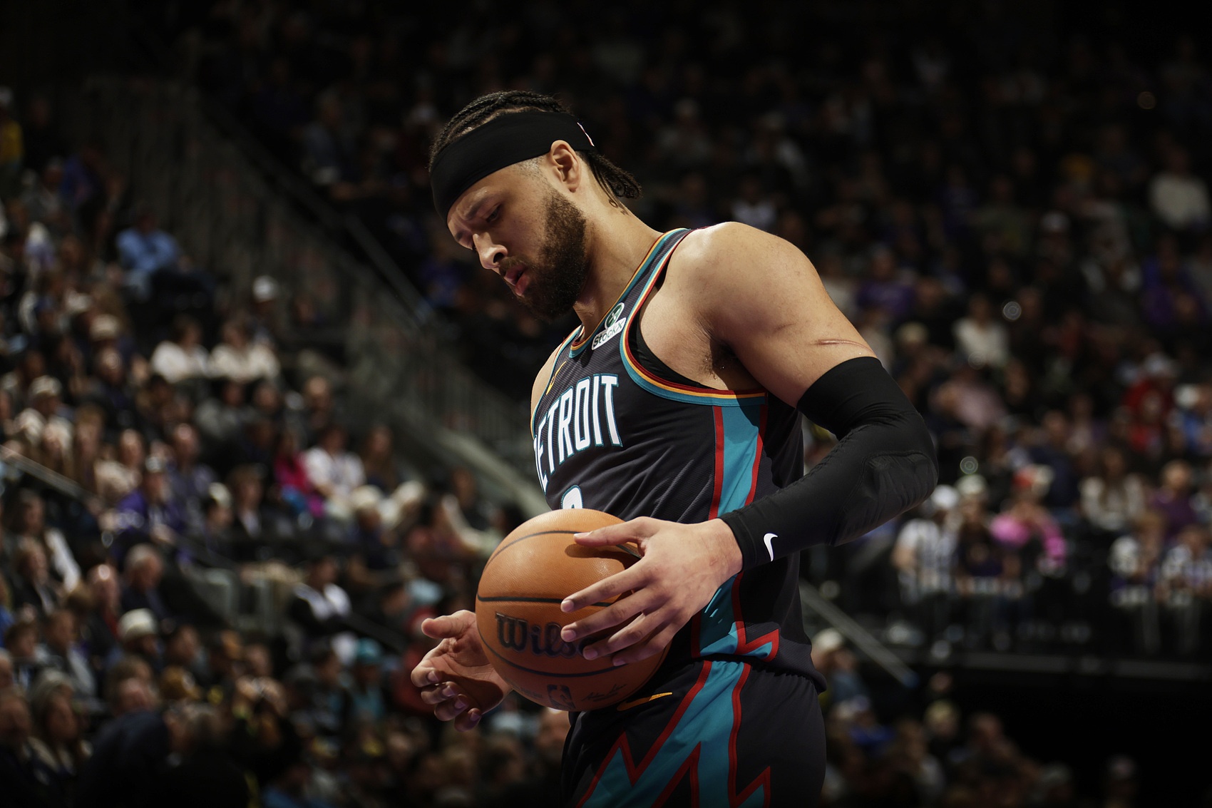 NBA官方战力榜：活塞首次登顶 火箭3 湖人12 快船15 勇士16